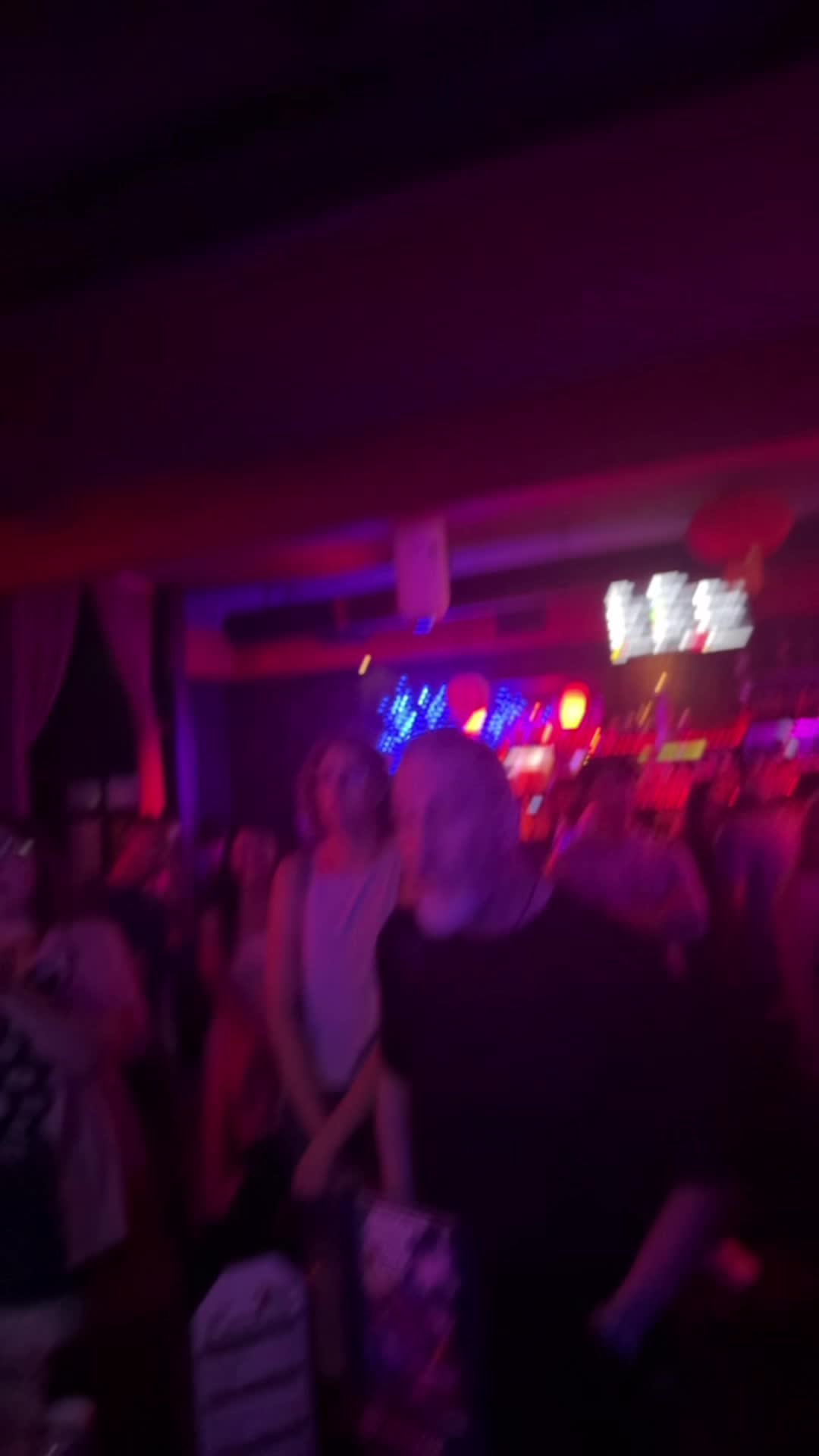 7 Bamboo Lounge