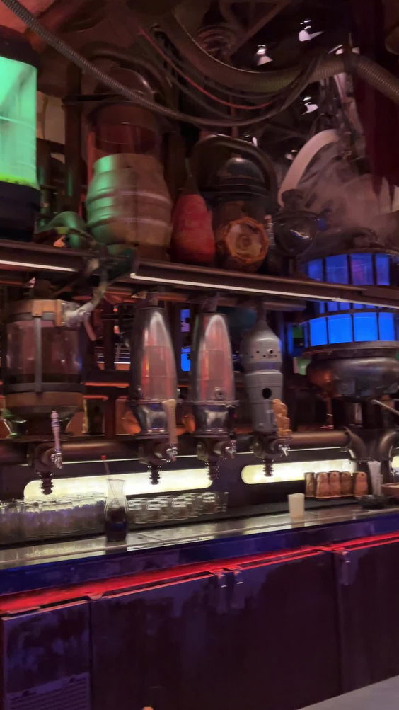 Oga's Cantina