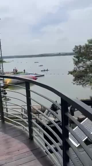 El Rio Adventura Café