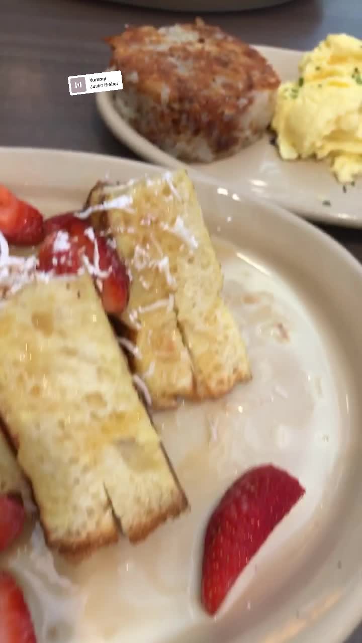 Snooze, an A.M. Eatery