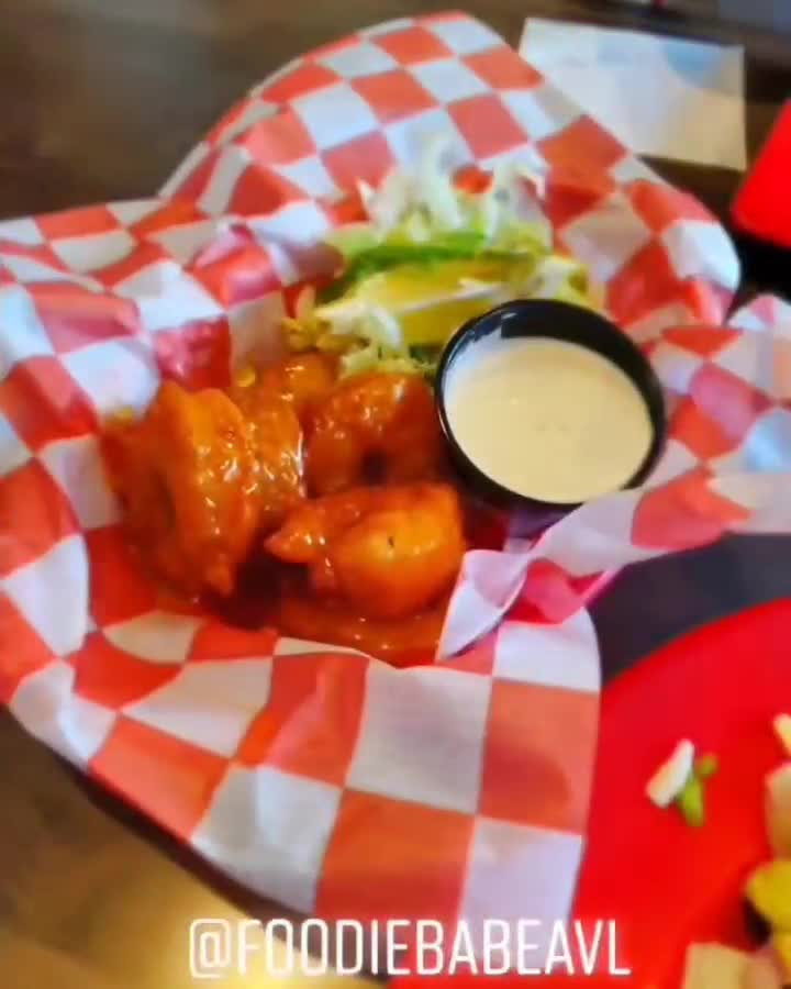 Video review of Lawrence's Seafood Company