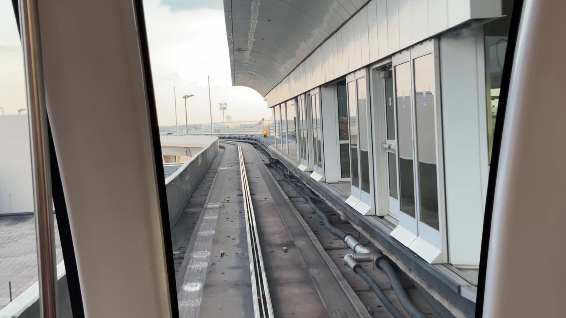Dallas/Fort Worth International Airport (DFW)