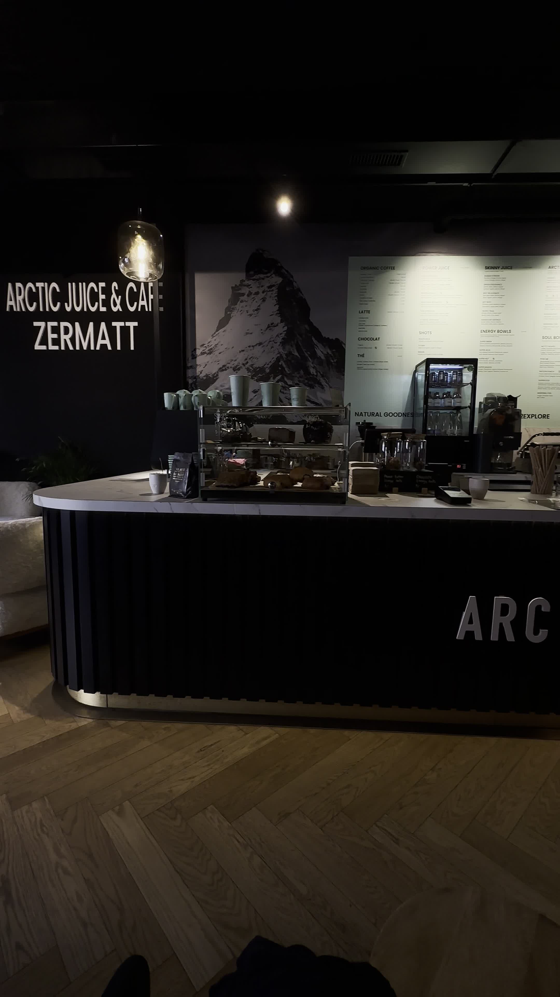 Arctic Juice & Cafe