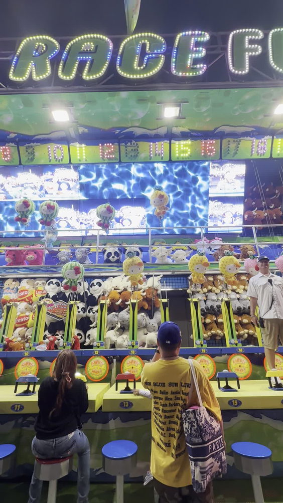 LA County Fair funnel cake stand