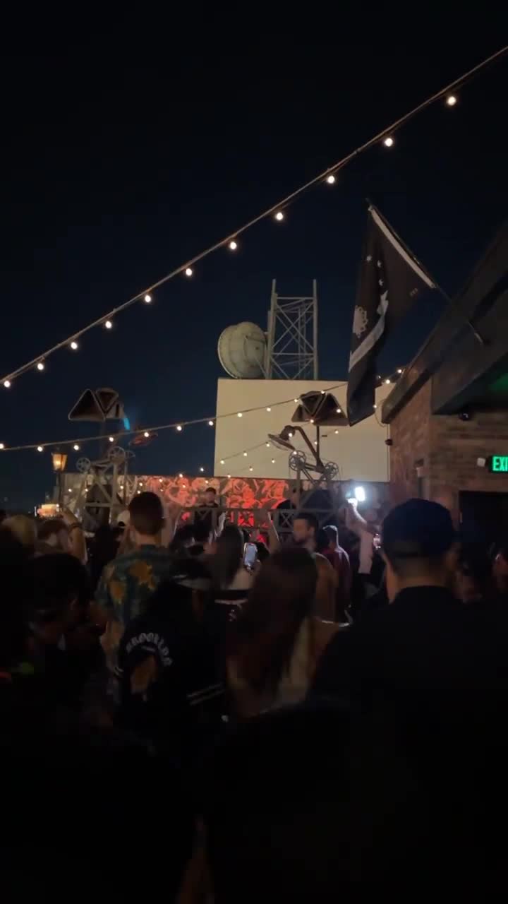 Video review of Commonwealth