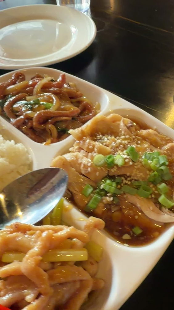 Szechuan Kitchen
