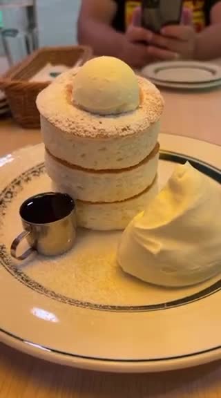 Gram Cafe and Pancakes
