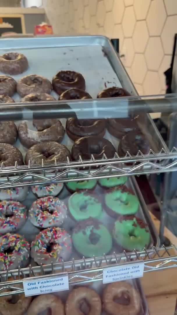 Kalis Donuts & More