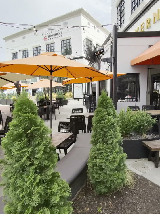 HOBNOB Neighborhood Tavern