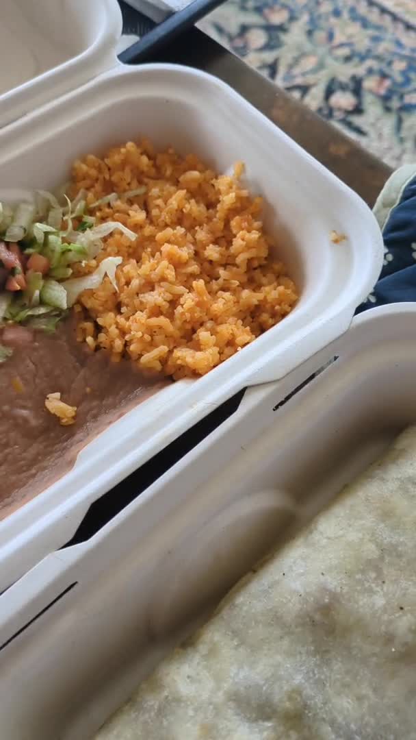 Video review of El Mariachi II