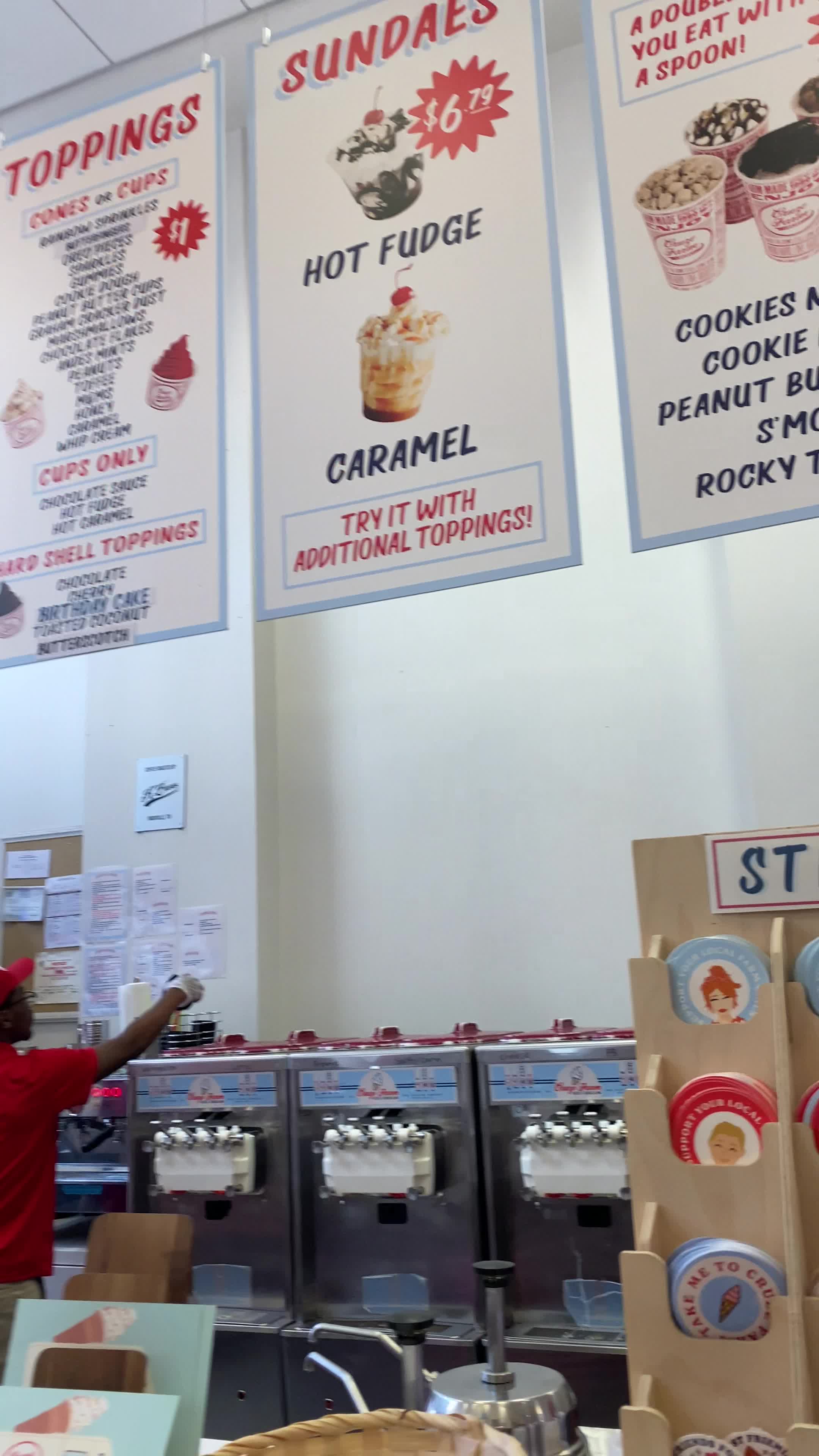 Video review of Cruze Farm Ice Cream - Downtown Knoxville