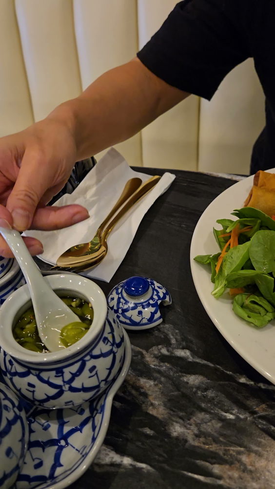 Savoey Thai eatery 