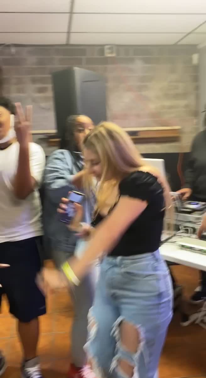 Paulies Pub and Grill