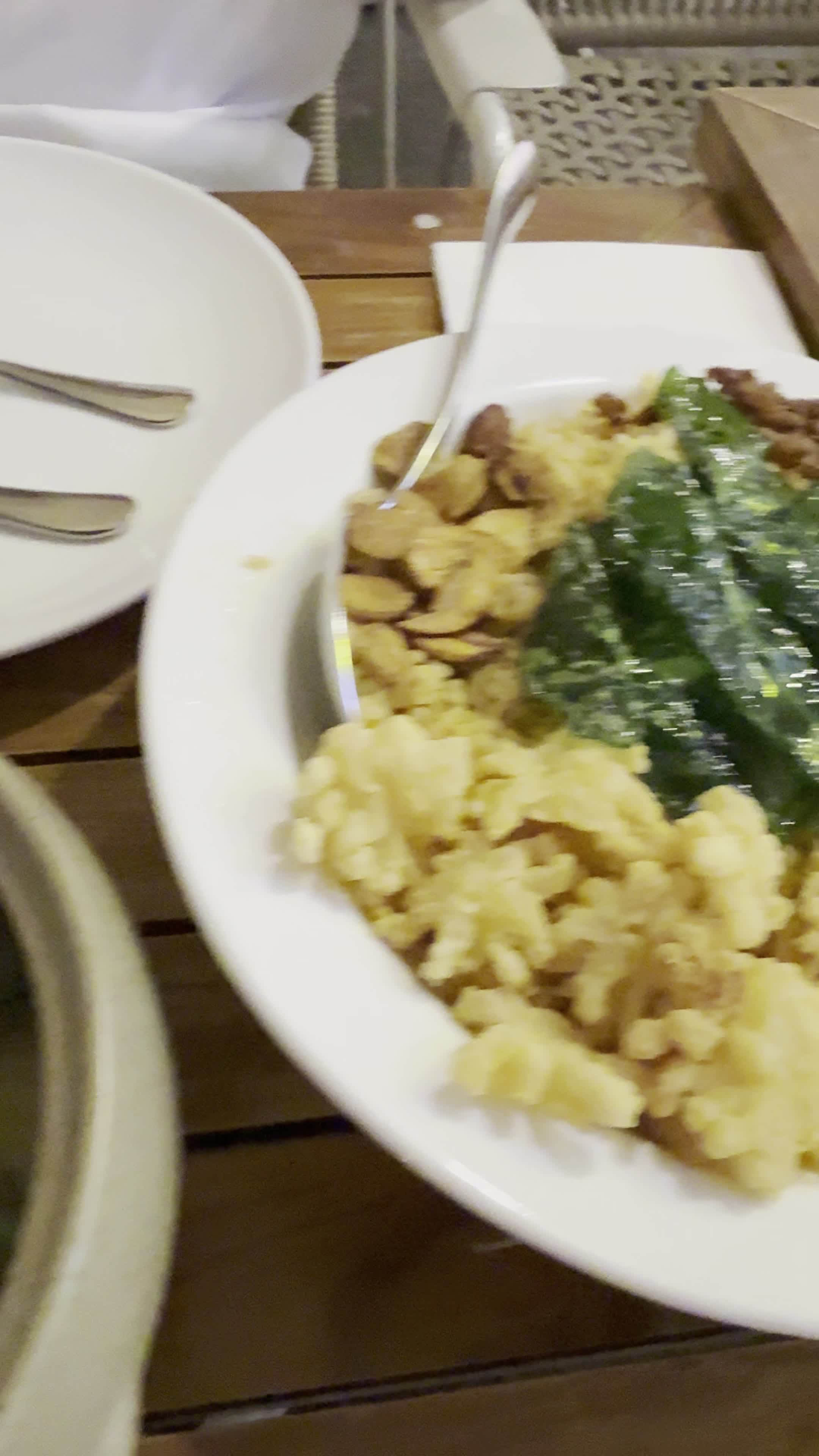 Kuya J Restaurant