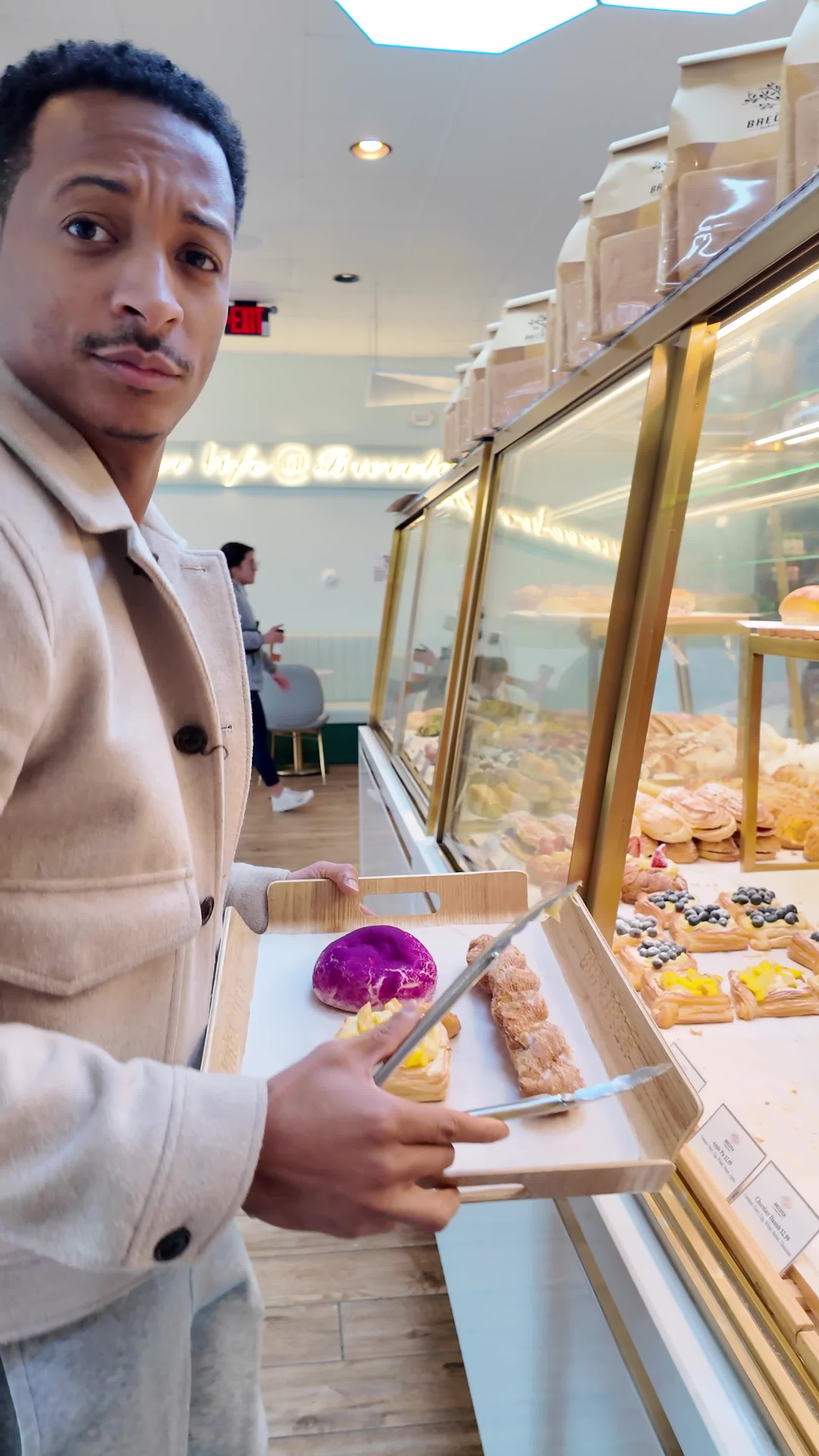 Brecotea Baking Studio