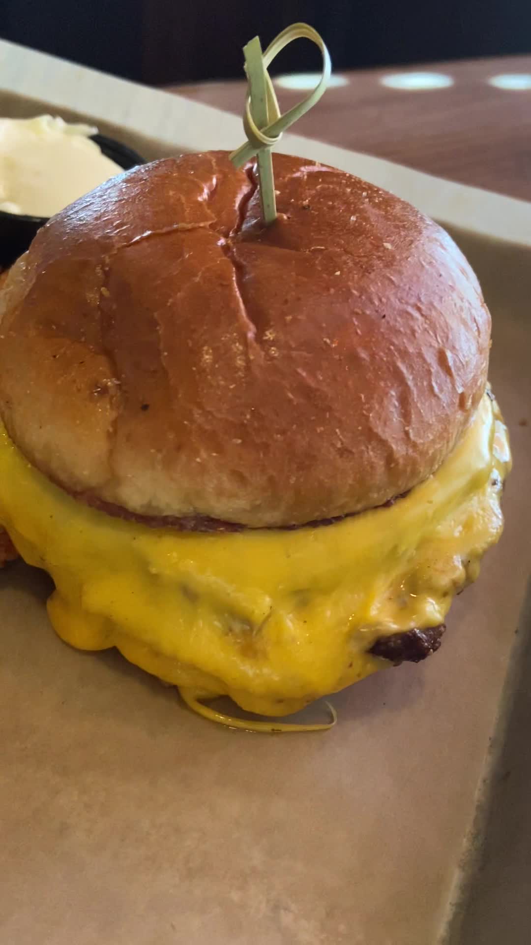 Video review of Fox & Hound