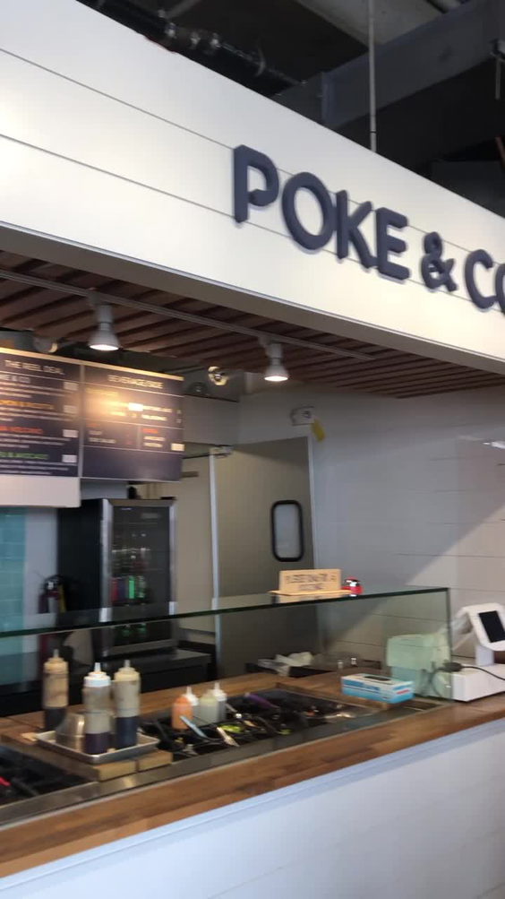 Poke & Co