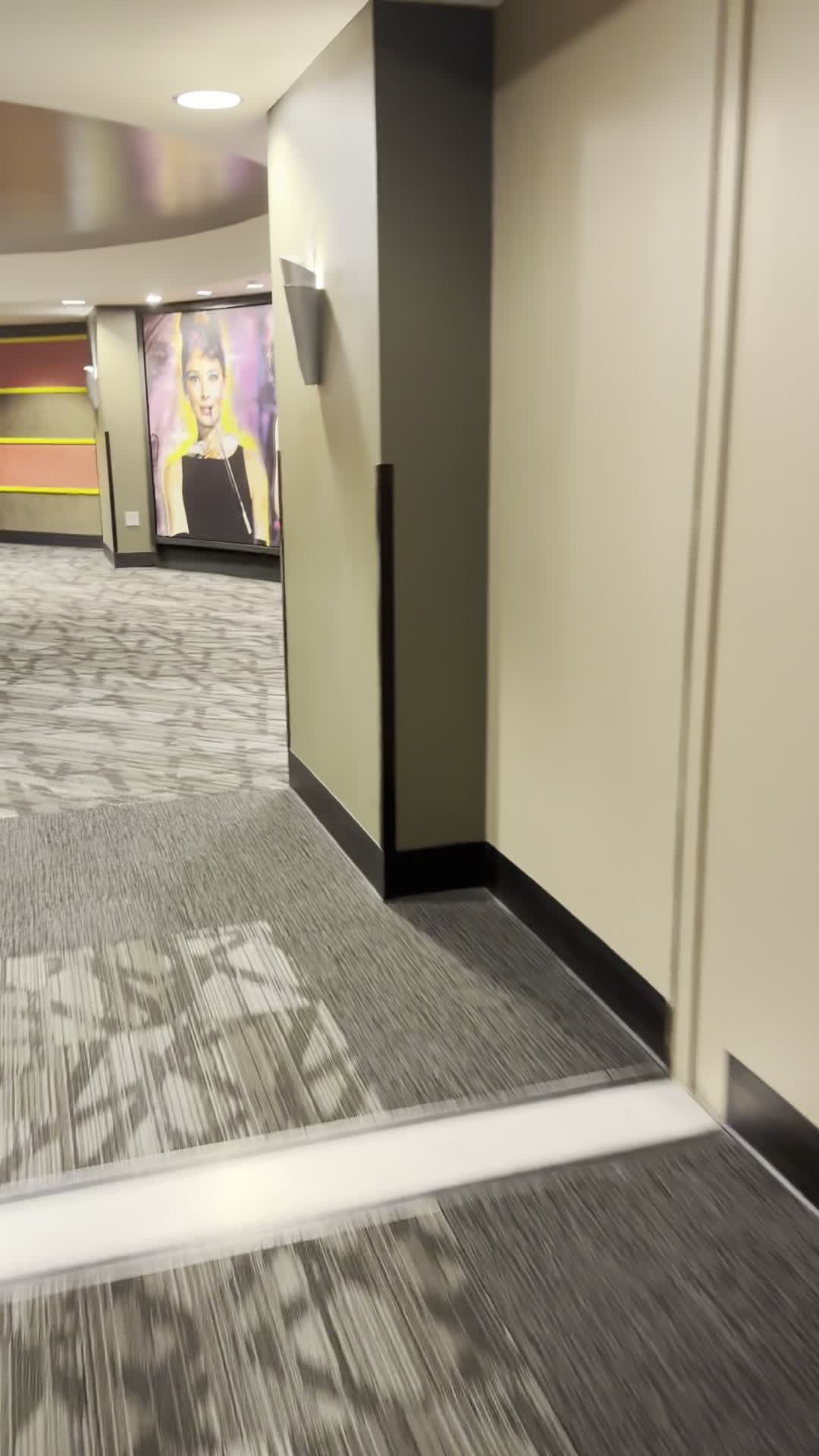 Video review of AMC River East 21
