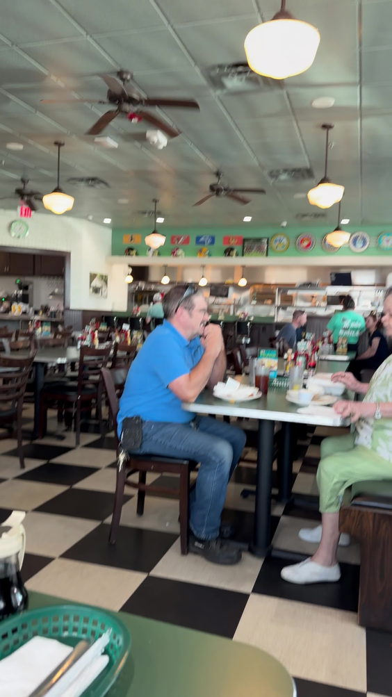 Metro Diner