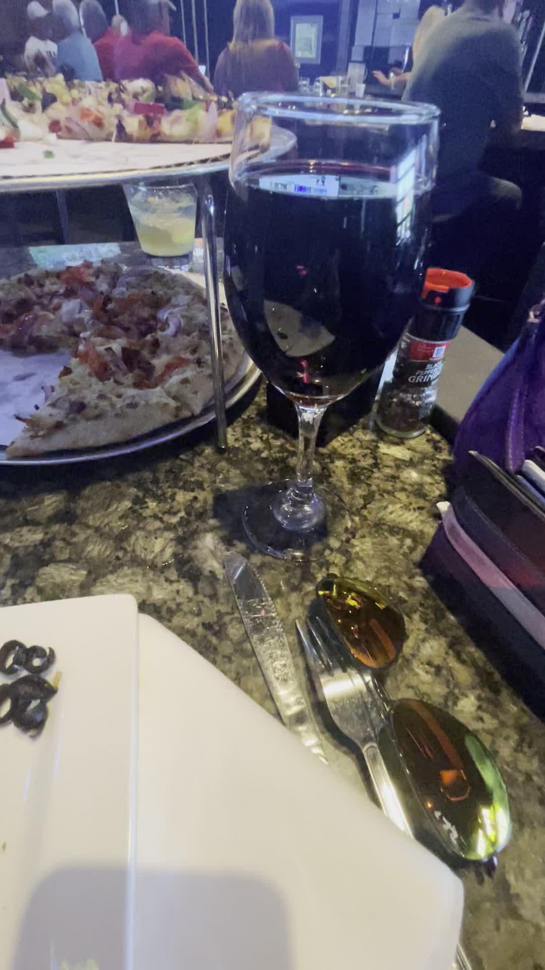 Video review of Jonathan's Grille