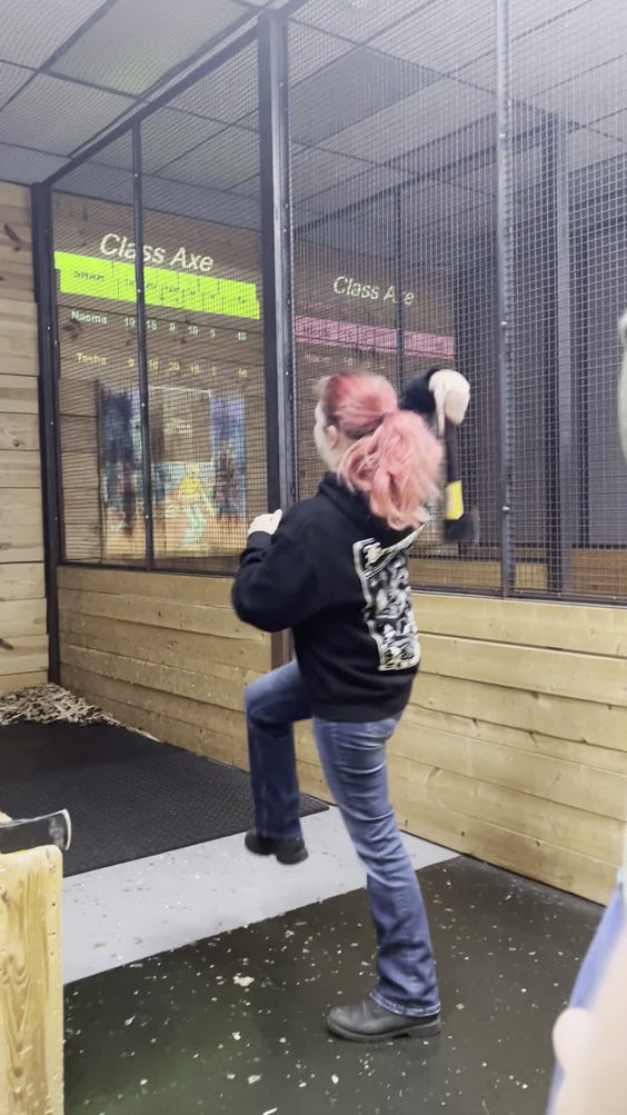 Class Axe Throwing 