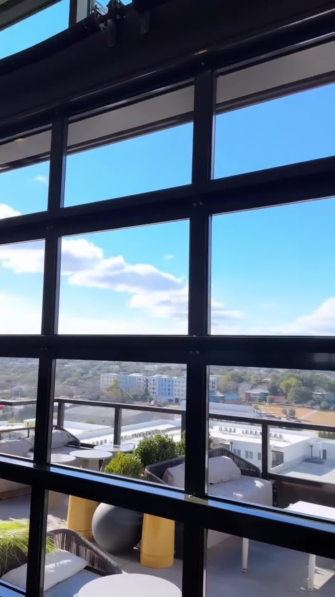 Video review of Bar Julian