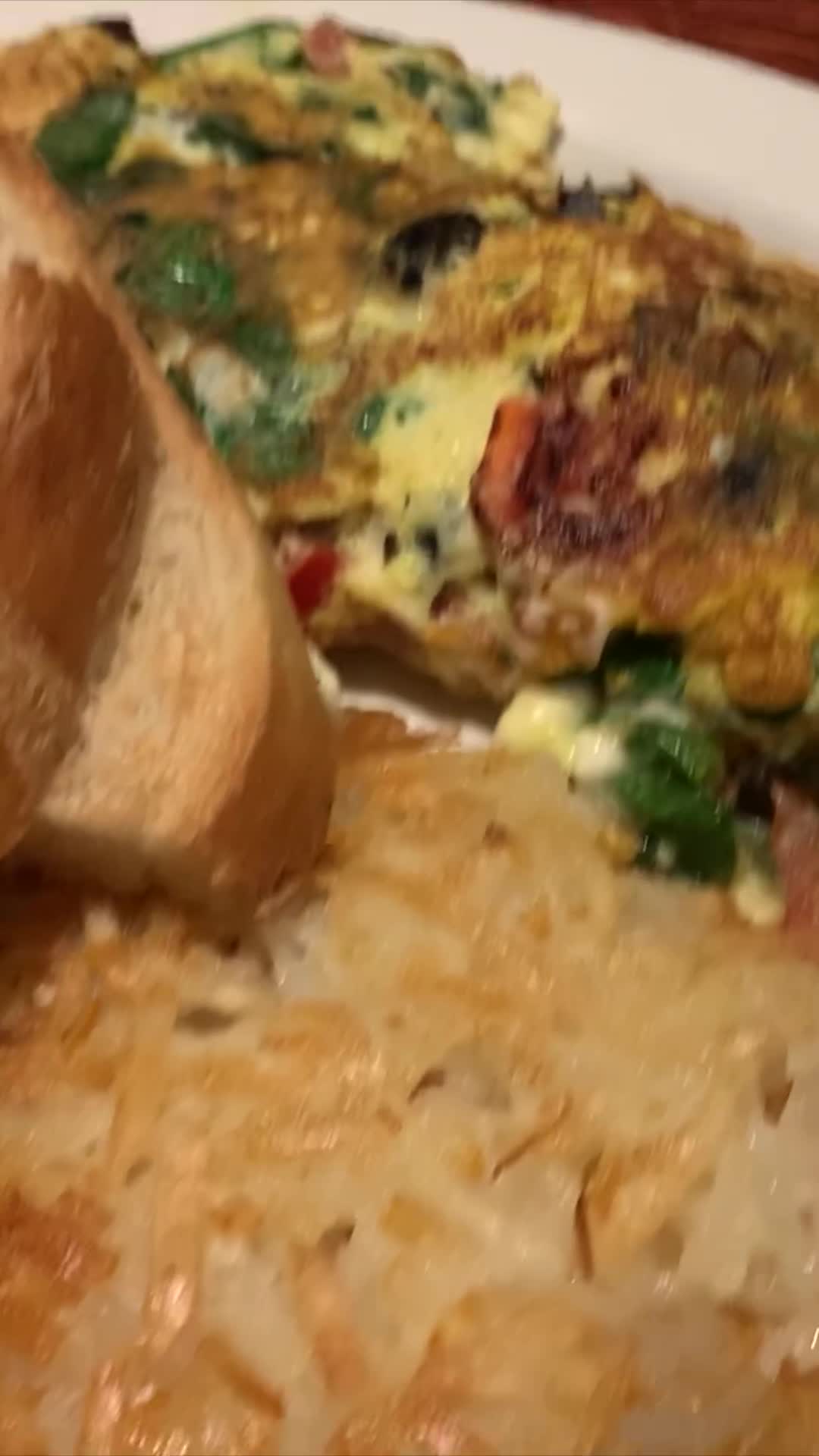 Video review of 3rd Coast Cafe