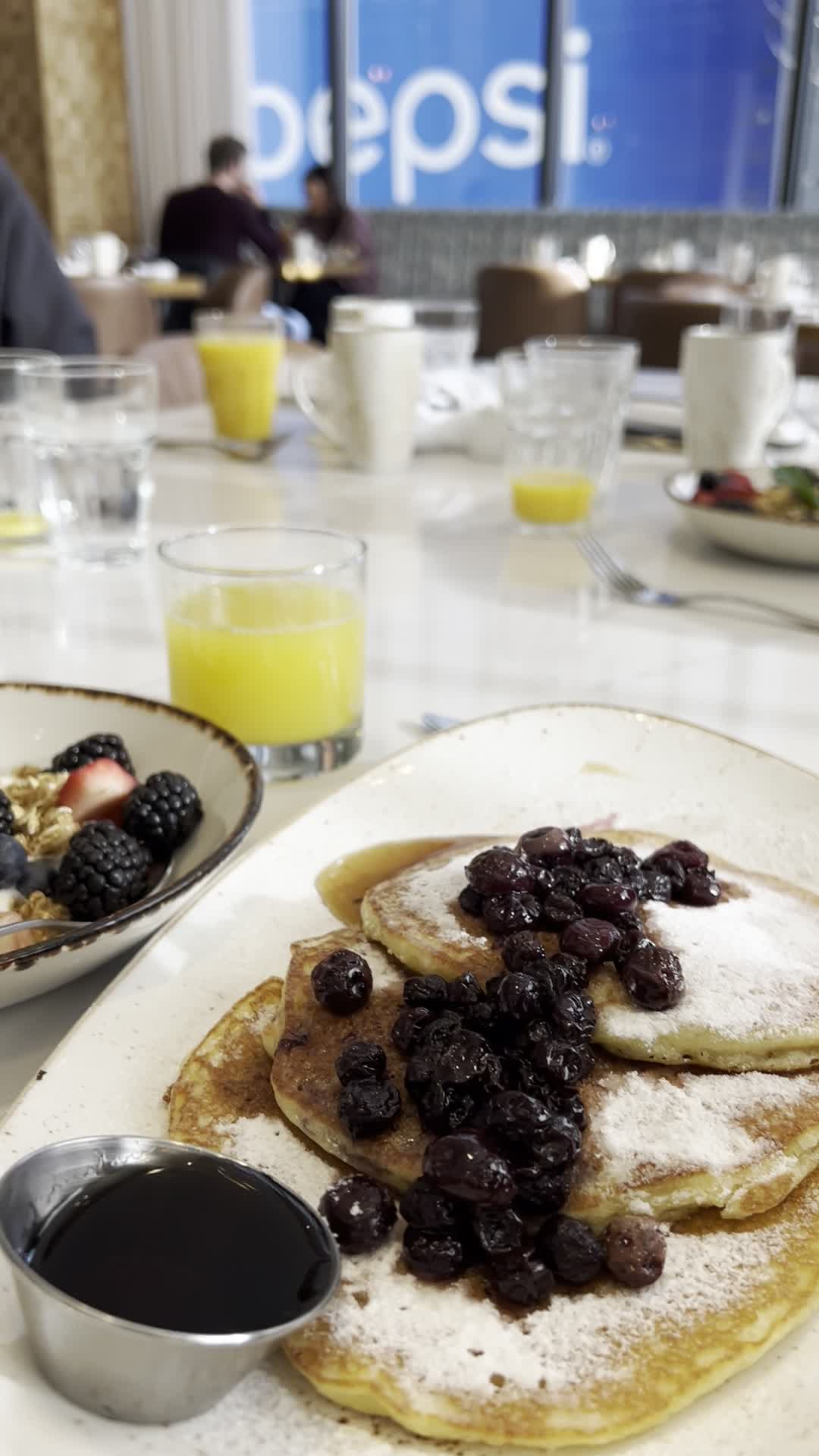 Video review of Ella's On 2nd