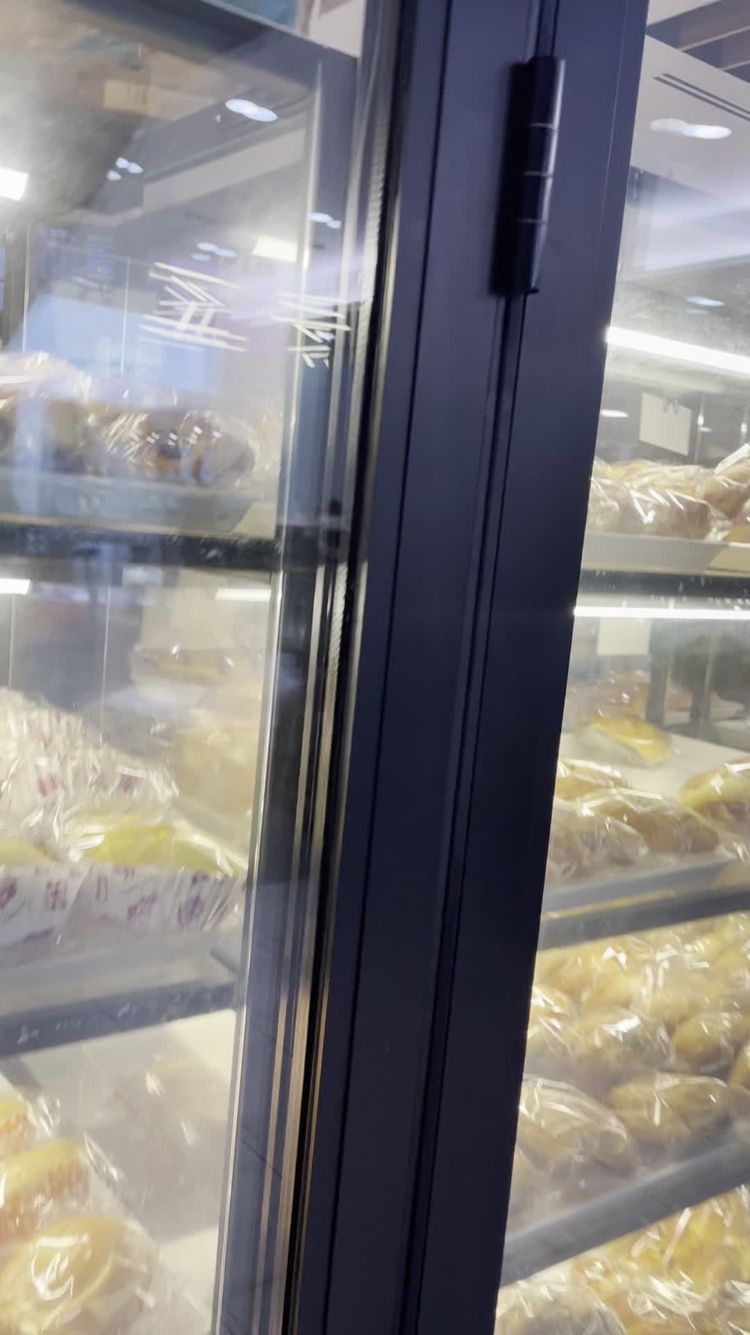 Video review of 85°C Bakery Cafe