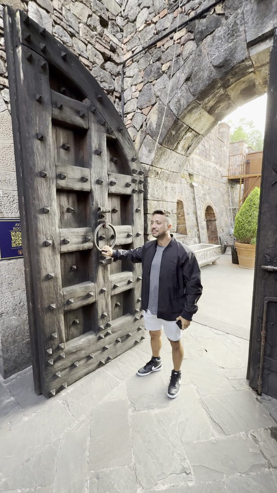 Castello di Amorosa