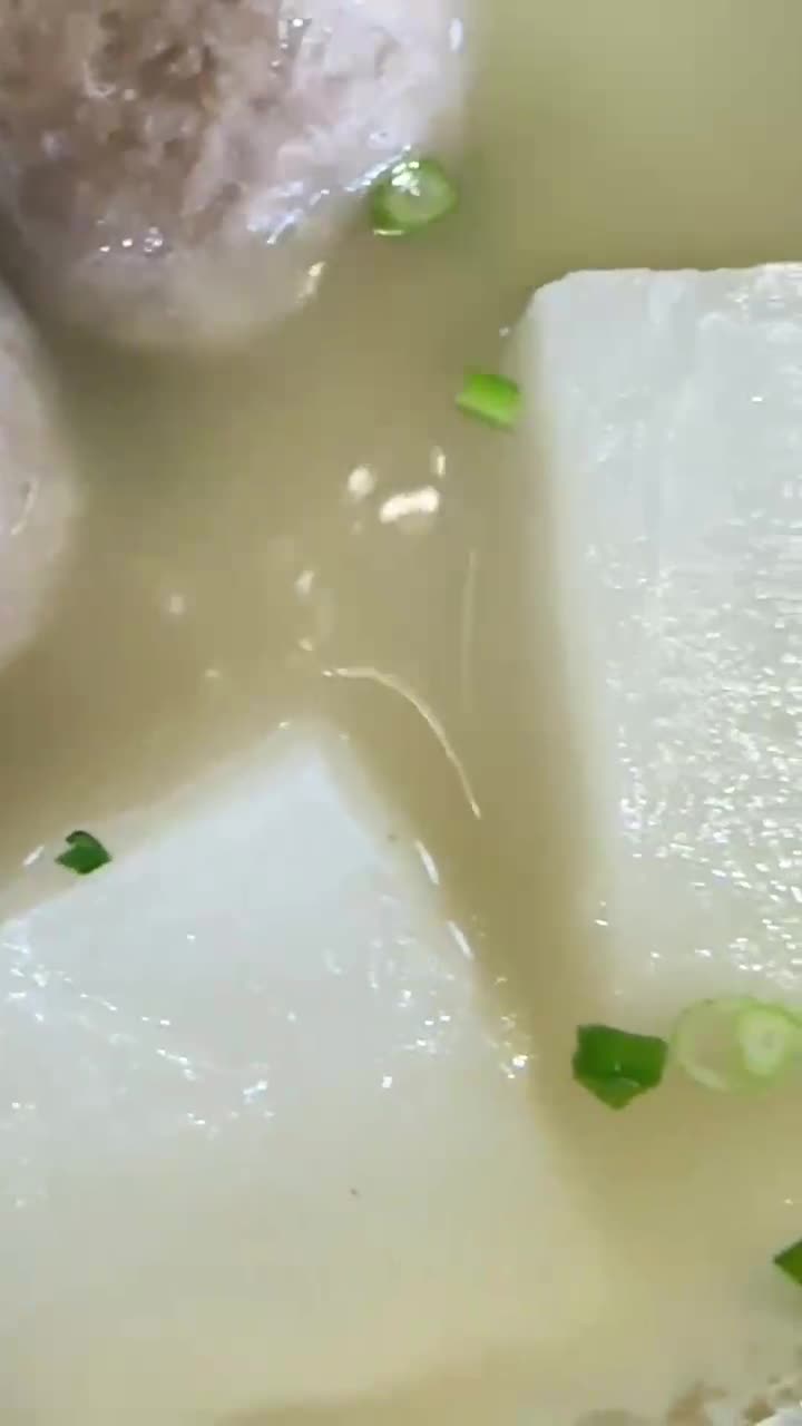 Video review of 呷三碗福利社 Eat 3 Bowls