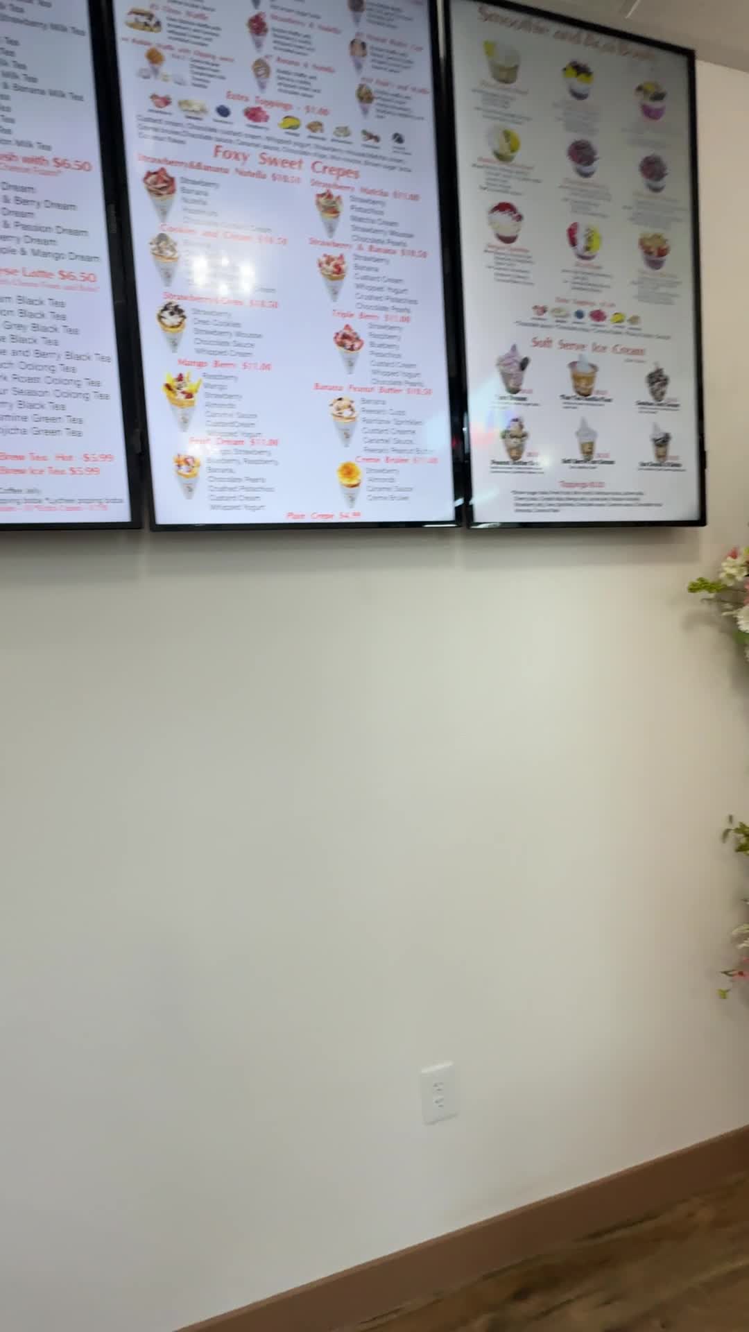Boba Foxy Bubble Tea, Waffles, Crepes, Acai bowls and Smoothies shop