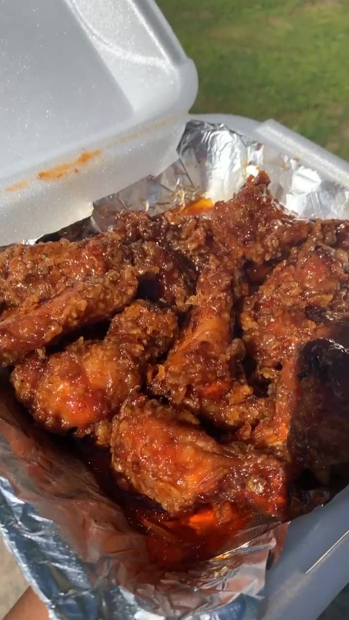 B & L Wings