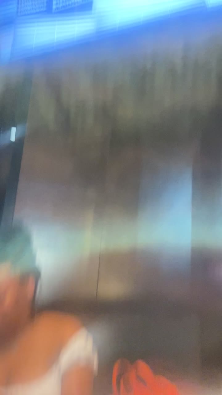 Video review of Yard House