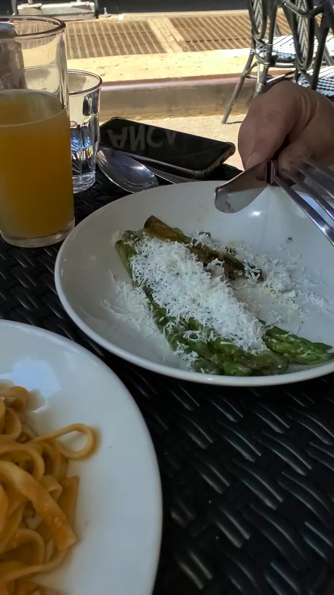 Video review of La Pecora Bianca NoMad