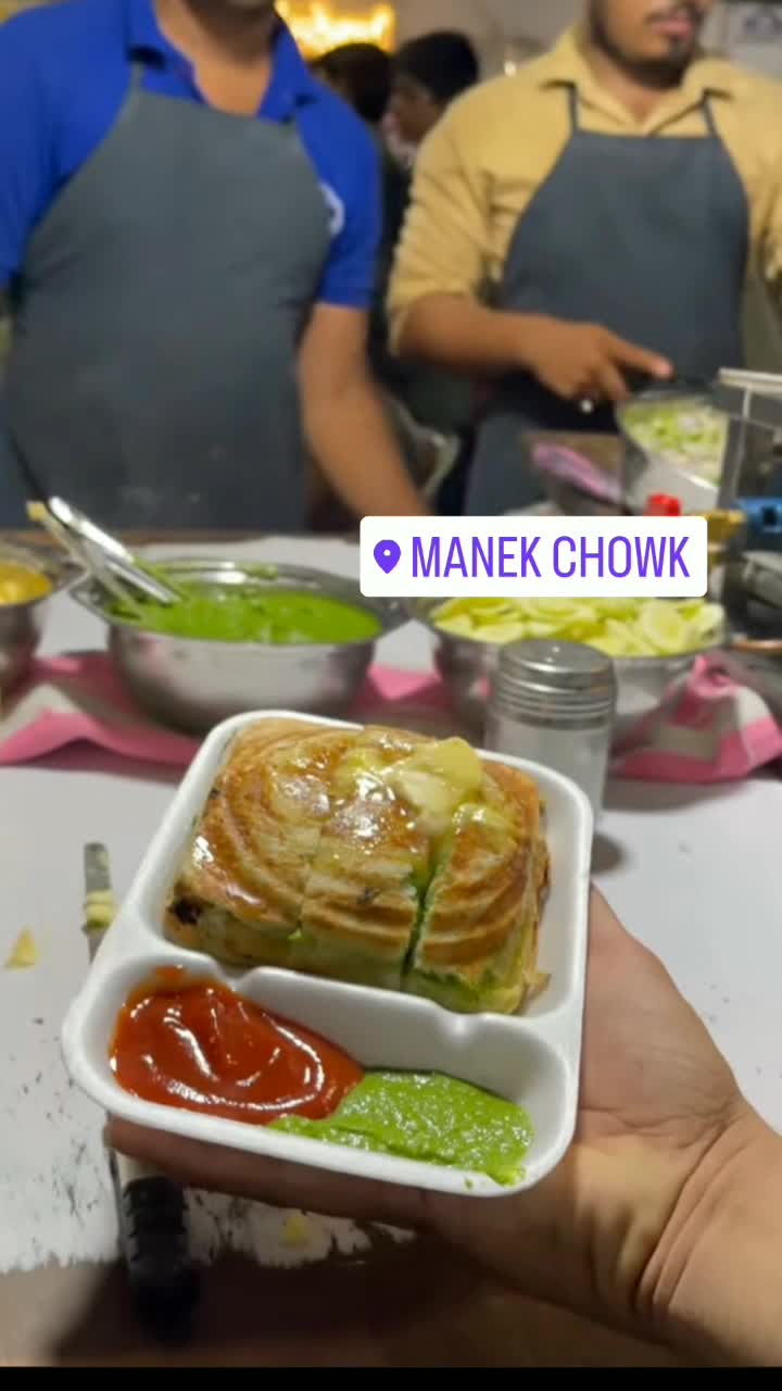 Mahalaxmi Pavbhaji manekchokwala