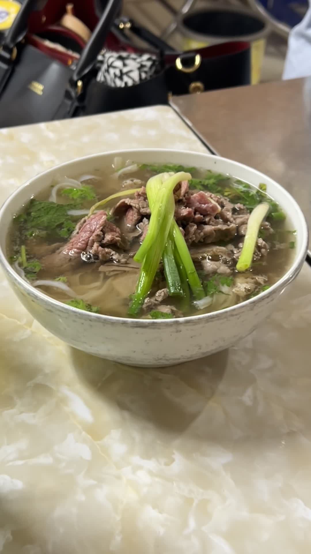 Video review of Phở Sướng