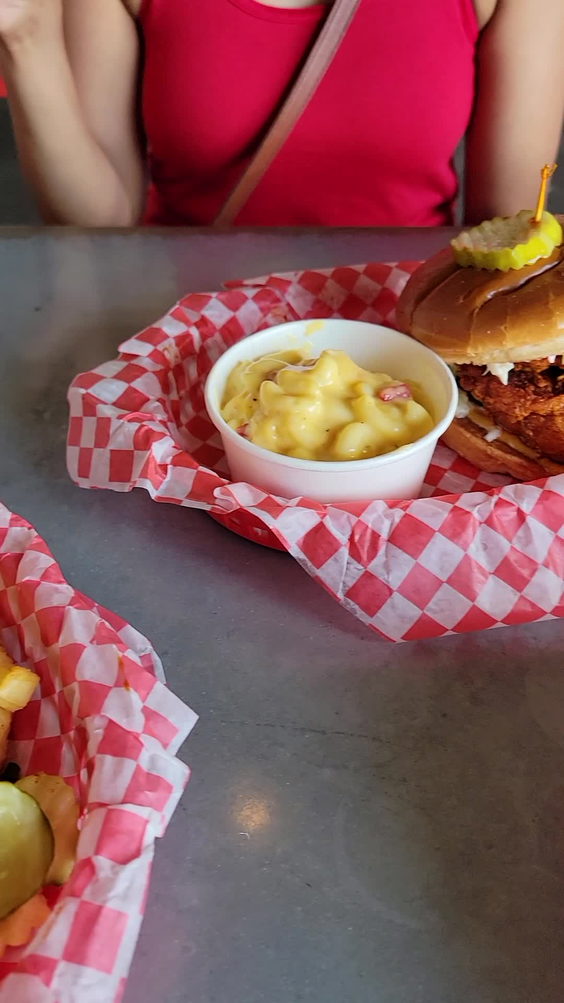 Hattie B's Hot Chicken