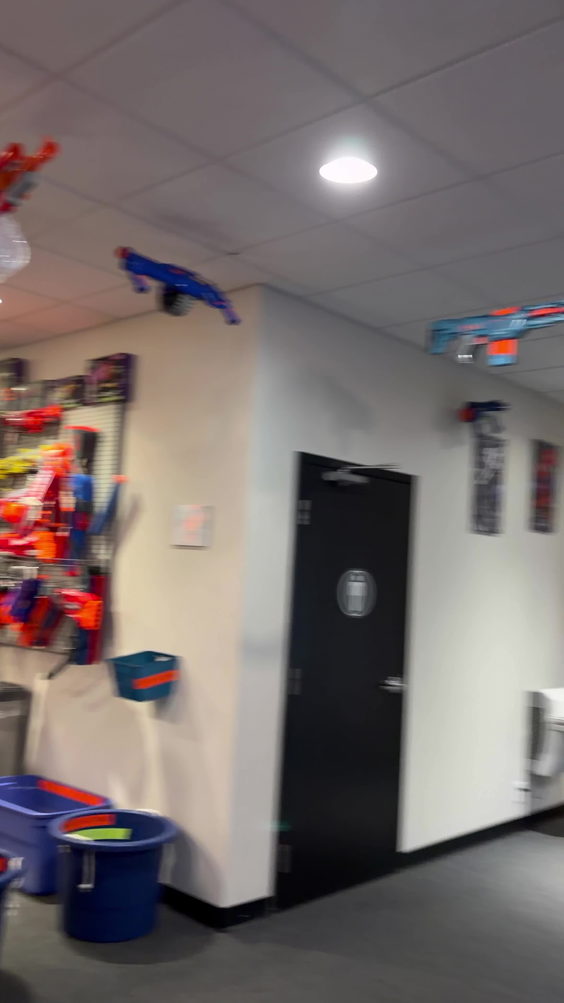 B&B Indoor Foam Dart Arena