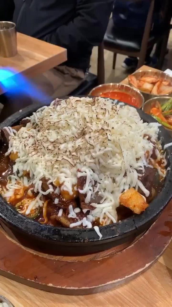 Daeho Kalbijim & Beef Soup