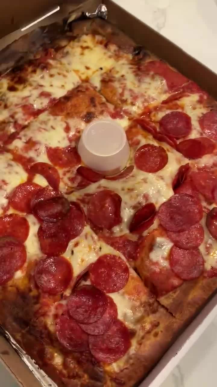 Mike's Pizza