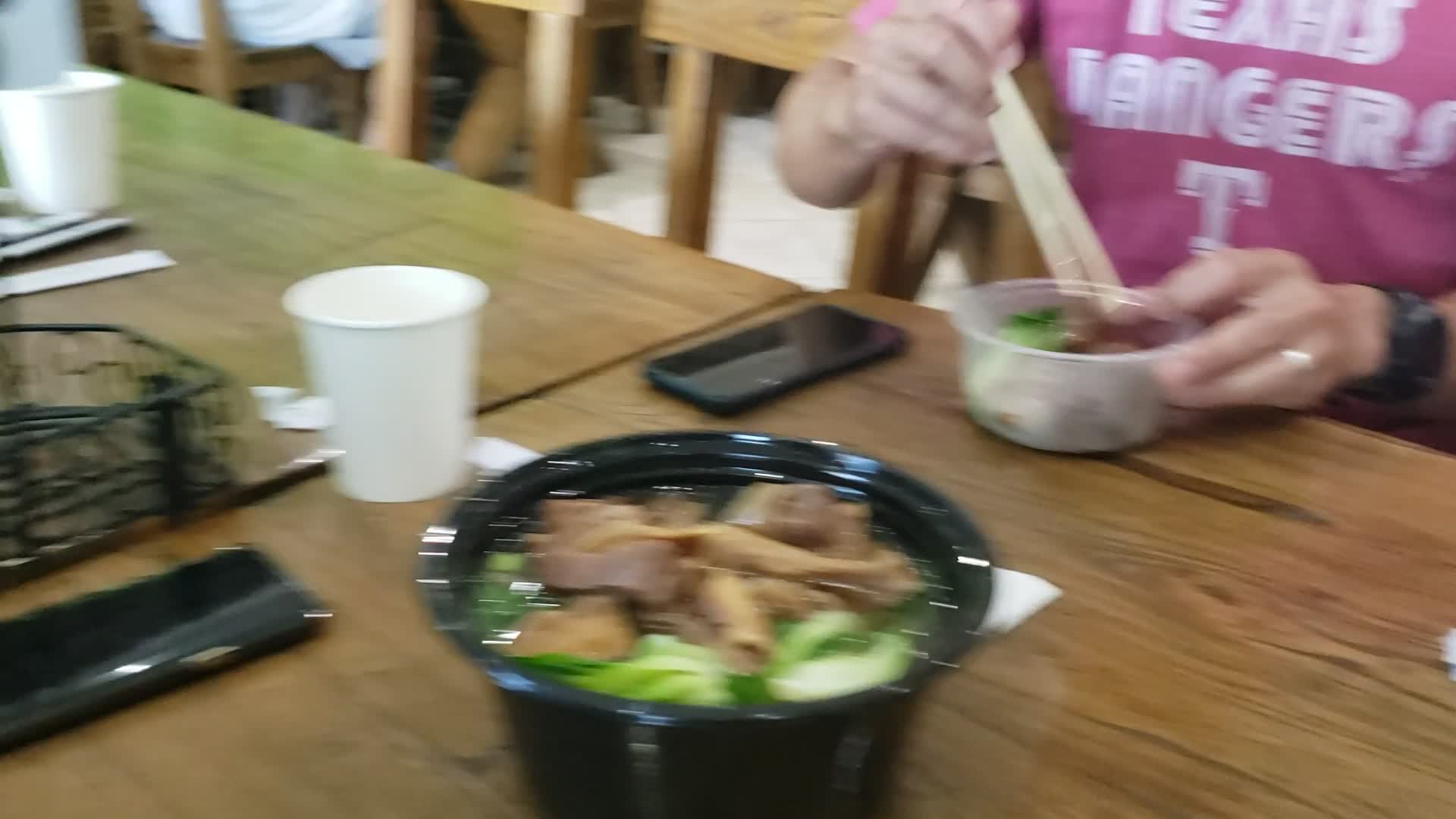 Video review of QQ Noodle