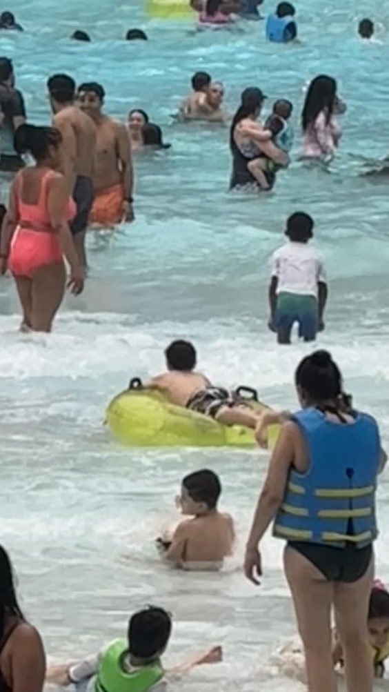 Dreamworks Water Park