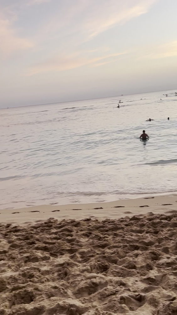 Waikiki Beachside Bistro