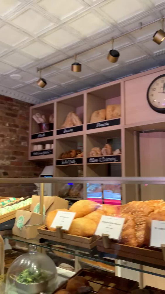 Vesuvio Bakery