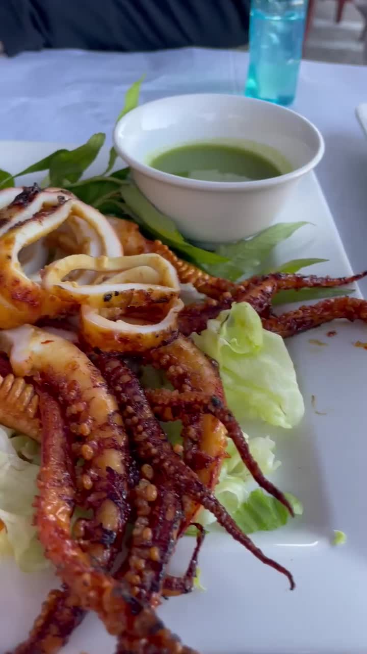 Biển Hẹn Seafood and Lẩu