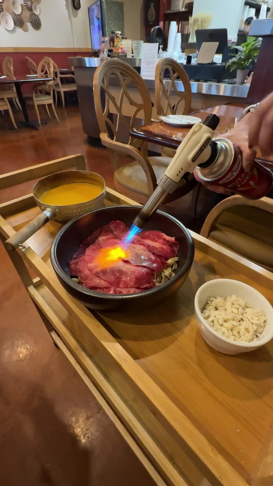 Mama surang thai kitchen
