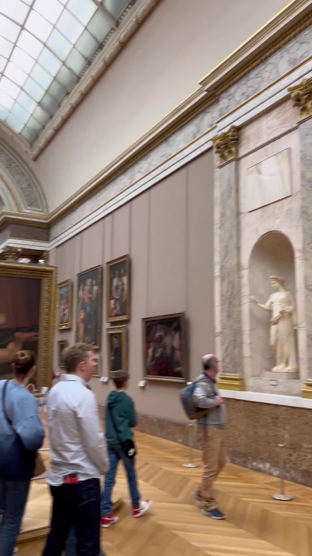 Luxury apartment at the Louvre Museum