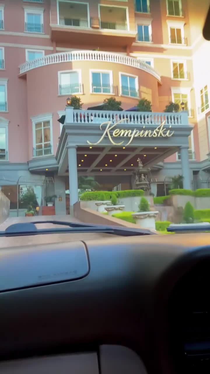 Video review of Villa Rosa Kempinski