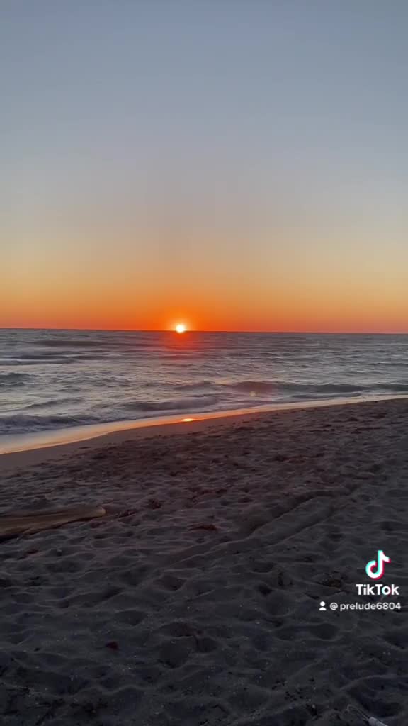 Video review of Siesta Beach